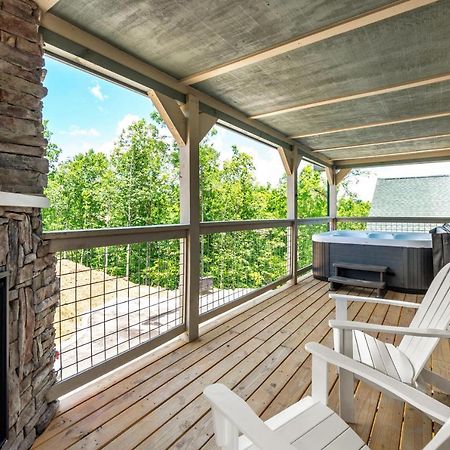 Osprey Nest Cottage Modern New Cabin Pigeon Forge Exterior photo