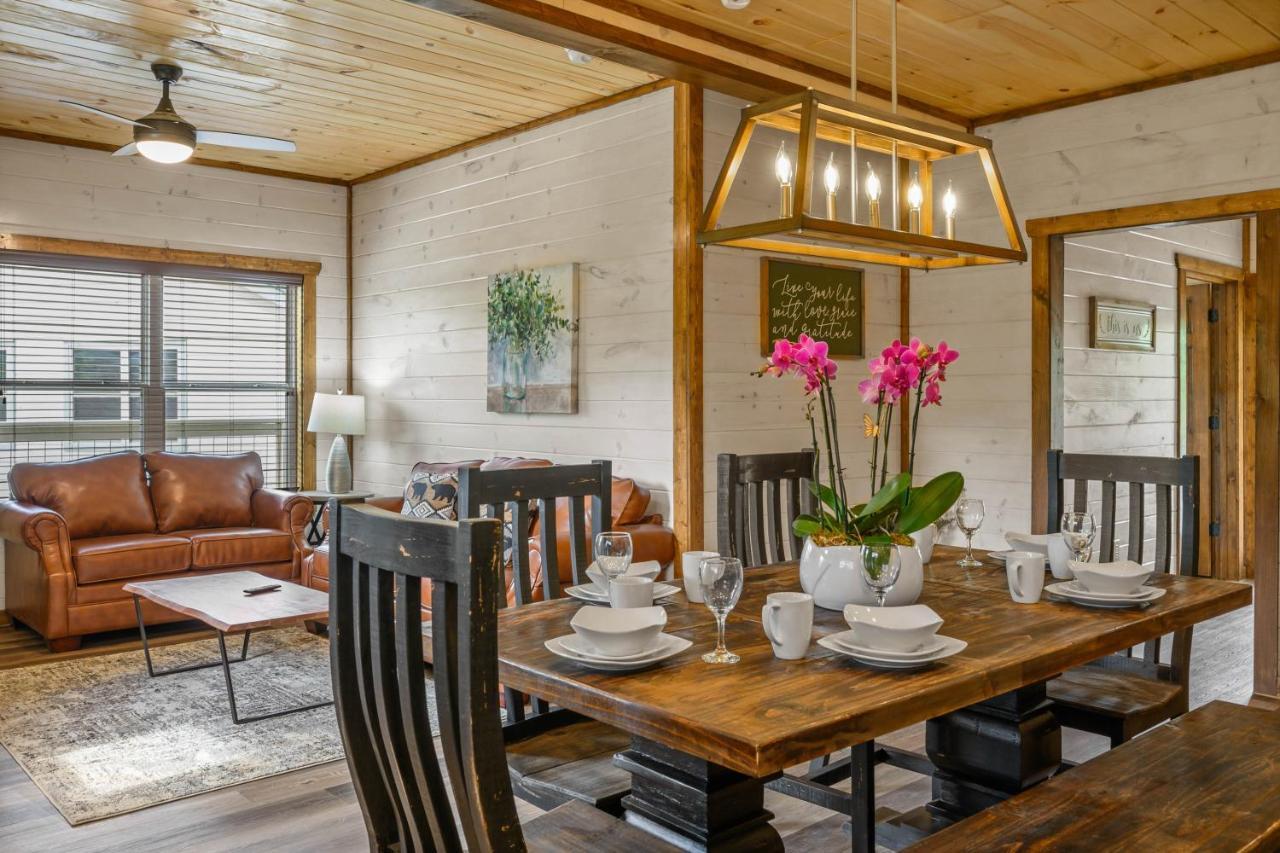 Osprey Nest Cottage Modern New Cabin Pigeon Forge Exterior photo